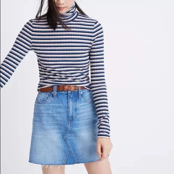 Madewell Ribbed Turtleneck Top in Stripe Small - Picture 8 of 8